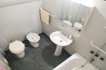 Bynon 6784, Liniers, ,Departamento,Venta,1308