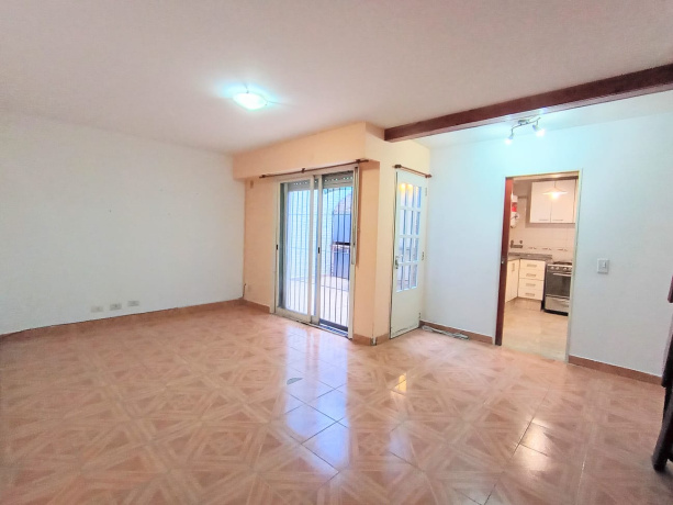 Pje. Hungria 1054, Villa Luro, ,P.H,Venta,1385